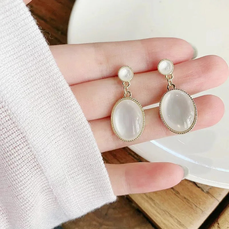 Silver Geometric Round Earring Temperament Minimalistic Opal Stone Earring