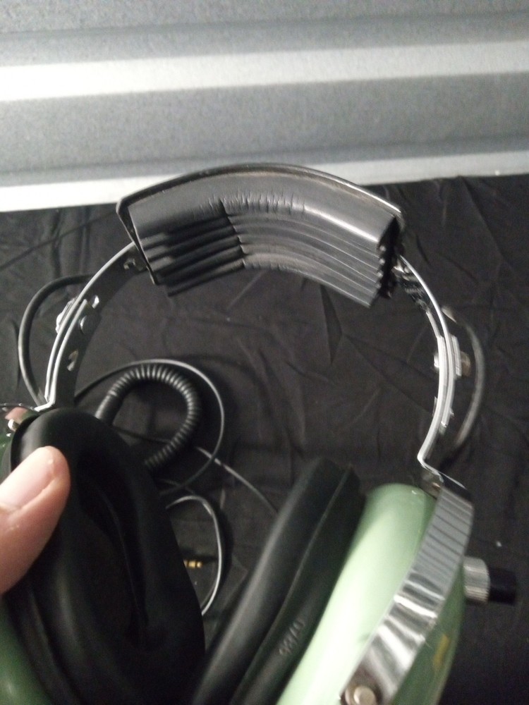David Clark GHS-86-13.4 Aviation Headset M-7A Mic Untested