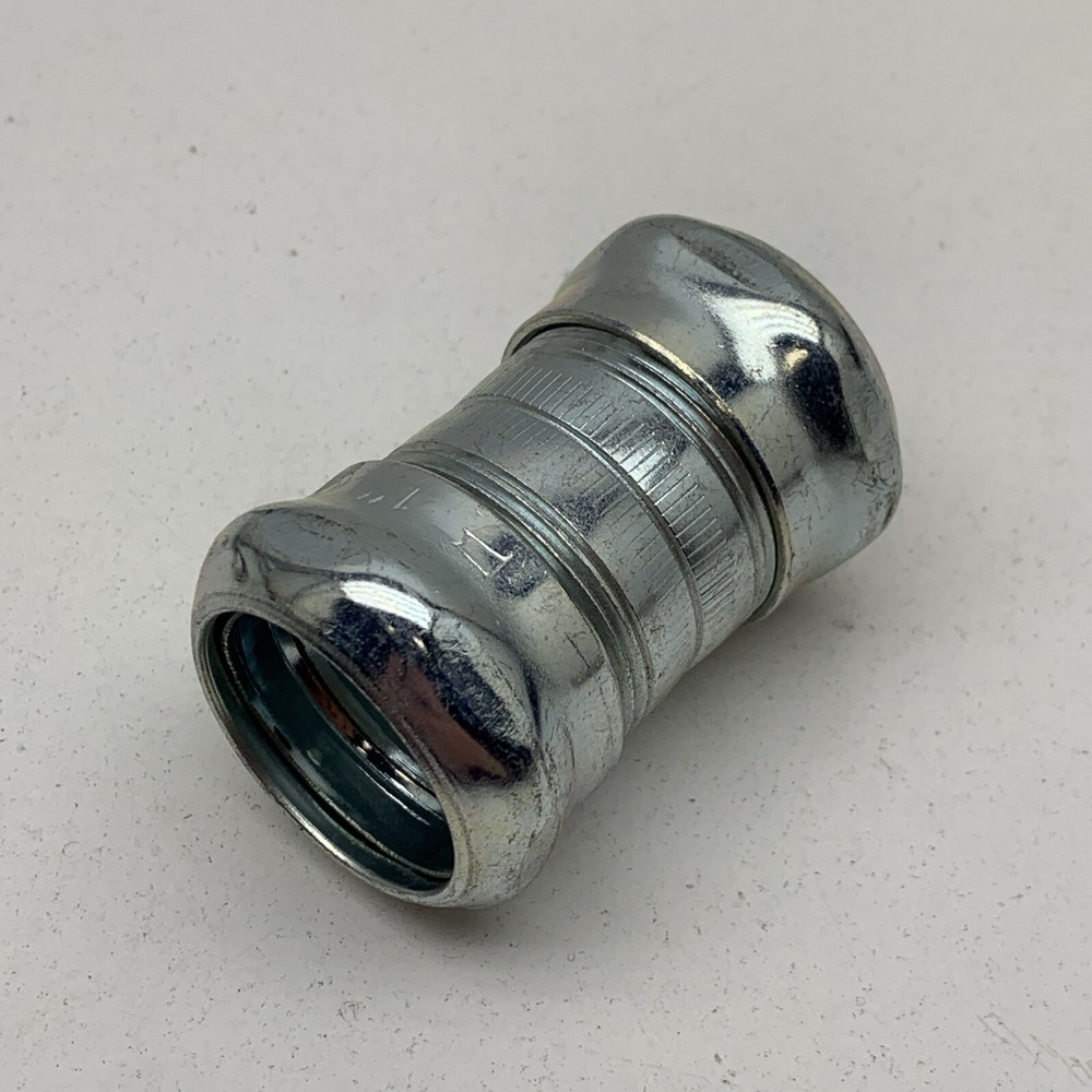 (50-Pack) One Inch EMT Conduit Steel Compression Coupling 1”