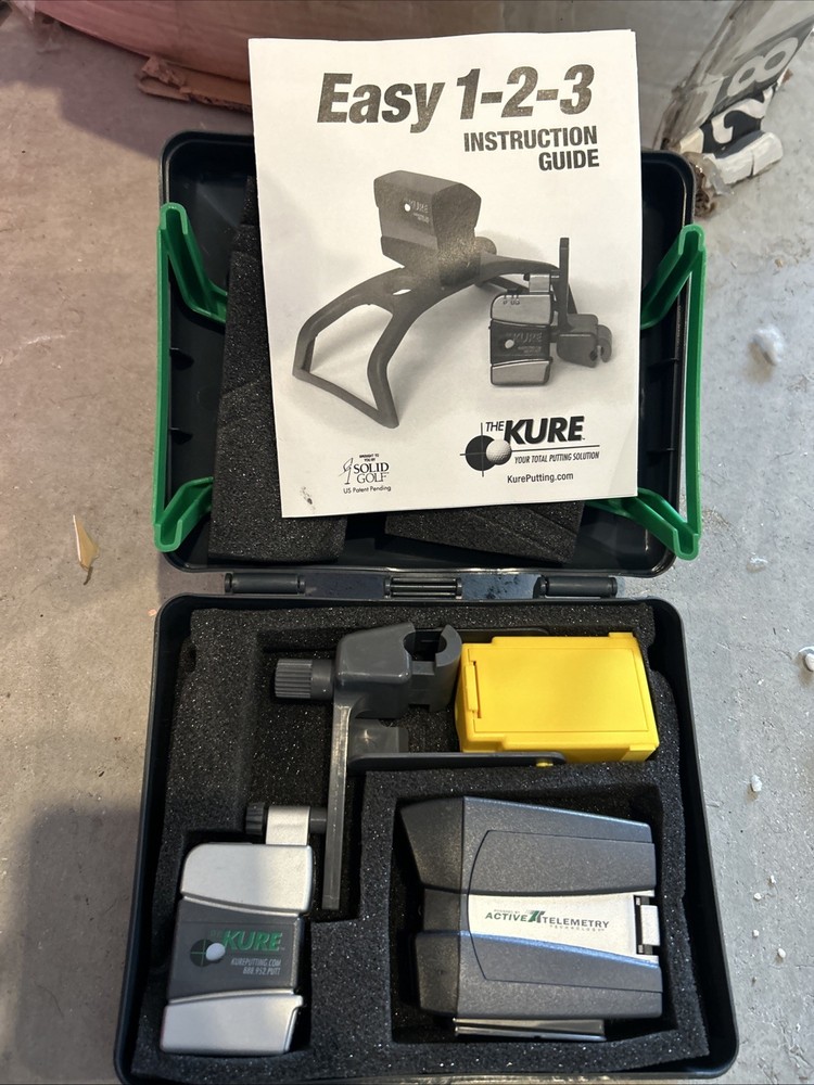 The KURE PUTTING SOLUTION TRAINING KIT