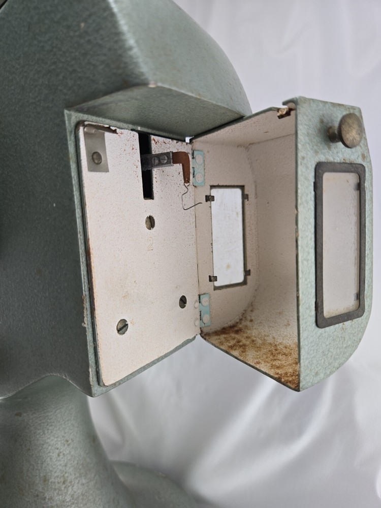 Vintage August Sauter Scale