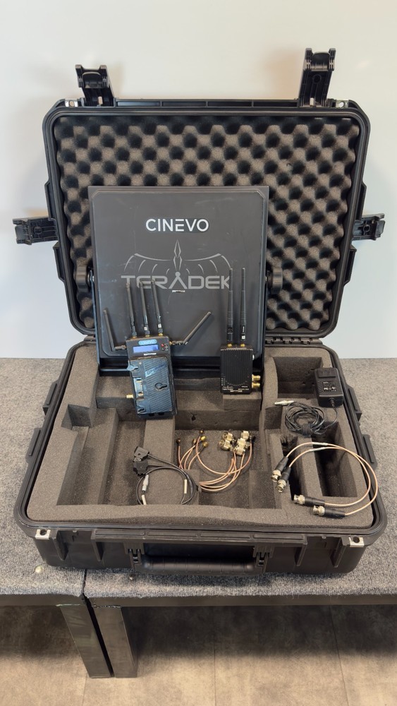 Teradek Bolt 3000 HDMI-SDI 1:1 Wireless Video System Kit with Array Panel