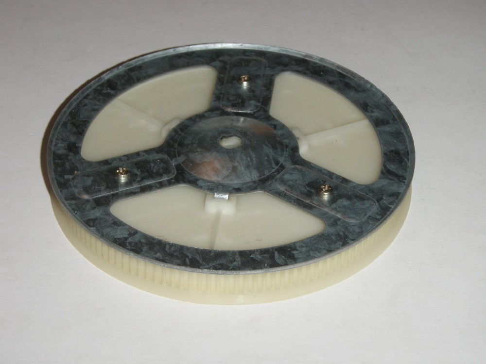 Large Gear + Keyed Frame for Hitachi Home Bakery Bread Maker Model HB-D103