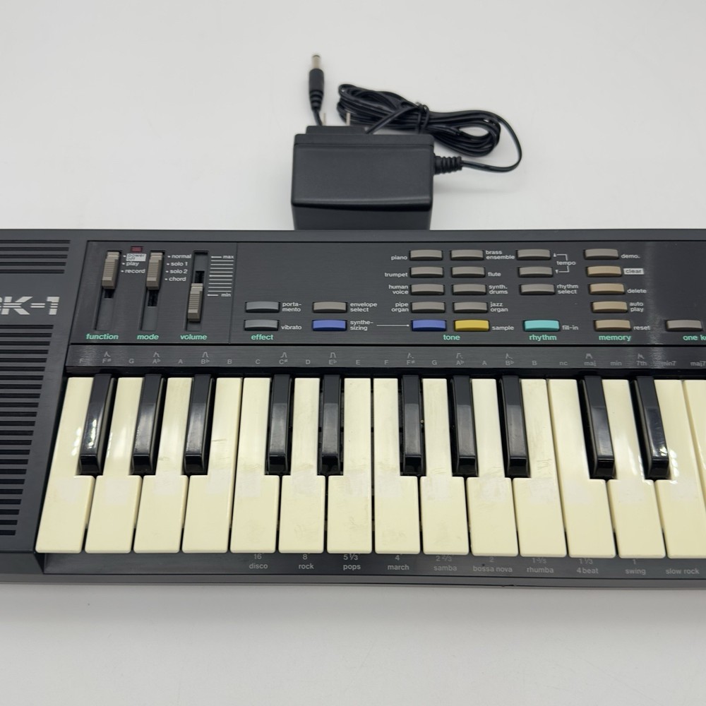 Casio SK-1 Sampling Electronic Keyboard Synthesizer 32 Key TESTED READ BELOW!