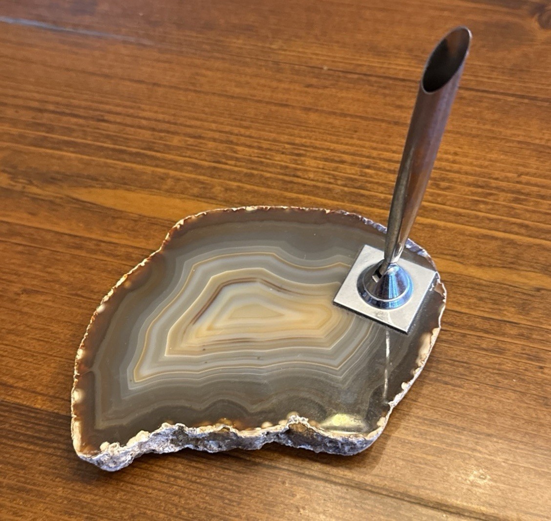 Vtg Polished Agate Slice W/Layers Desk Pen Holder W/Felt Bottom Rock Rimmed GC
