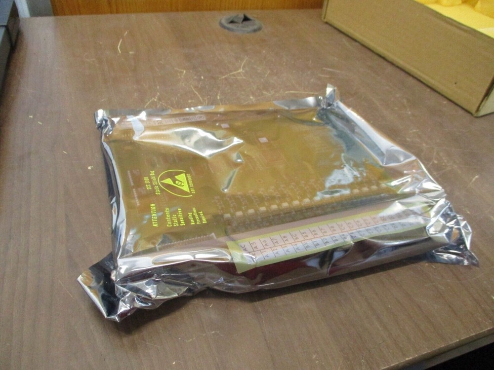 Siemens Isolated / Interrupt Input Module 505-4317 24VDC New Surplus