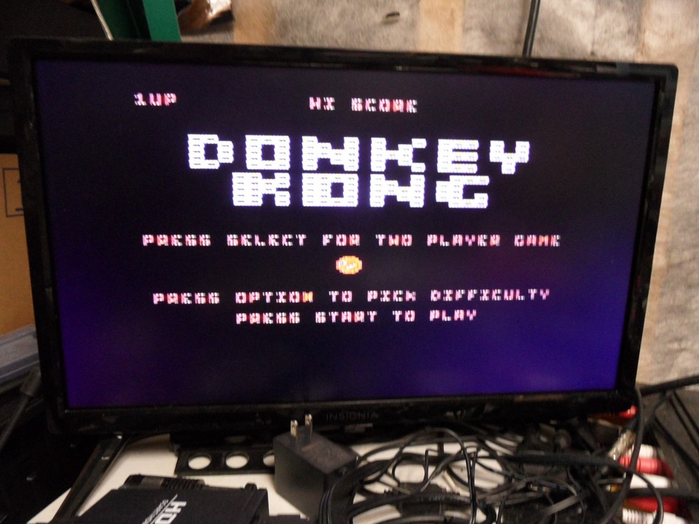 Atari 1200XL Computer Game Console w/ Power & Composit Video cable - Tested