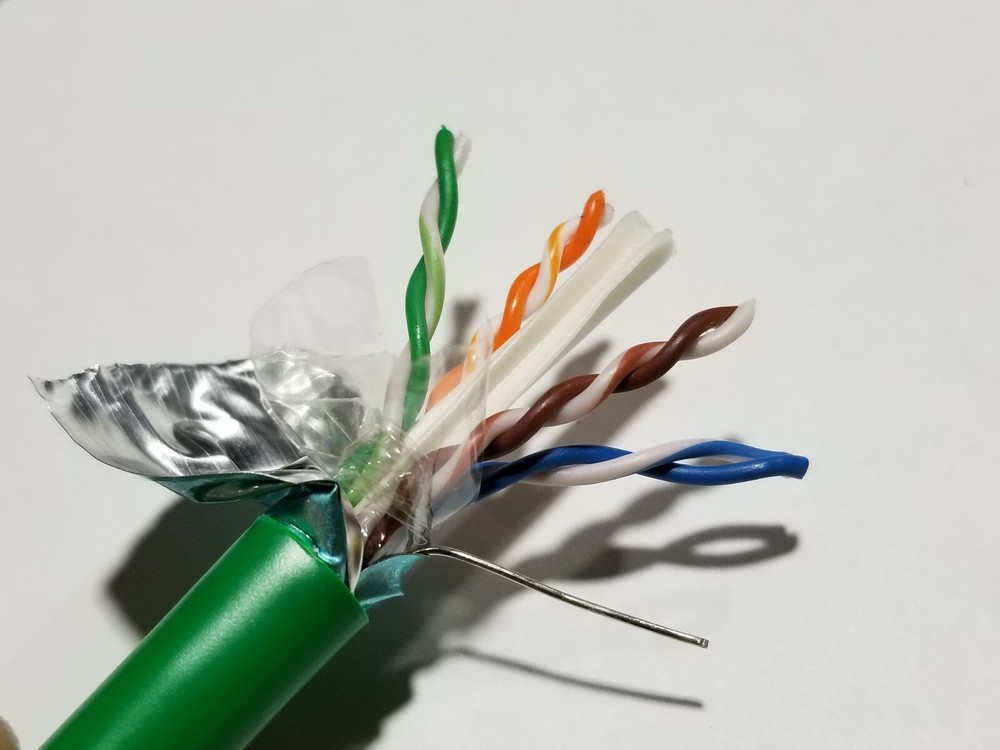 Commscope CS34R 23/4P Cat6 F/UTP WebTrak Riser Shield Network Cable Green /100ft