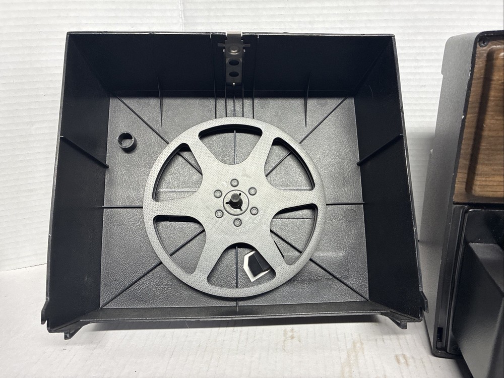Kodak Instamatic M67 8/Super 8 Projector See Description