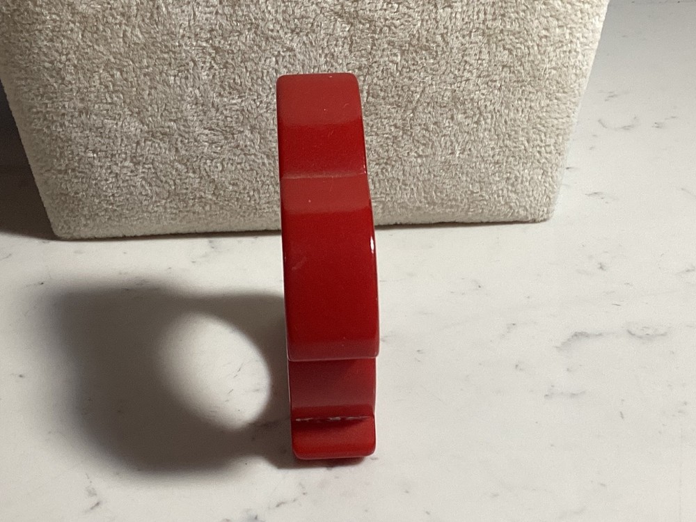 VINTAGE AUTHENTIC RUBY RED BAKELITE RABBIT NAPKIN RING MUST SEE NO RESERVE WOW