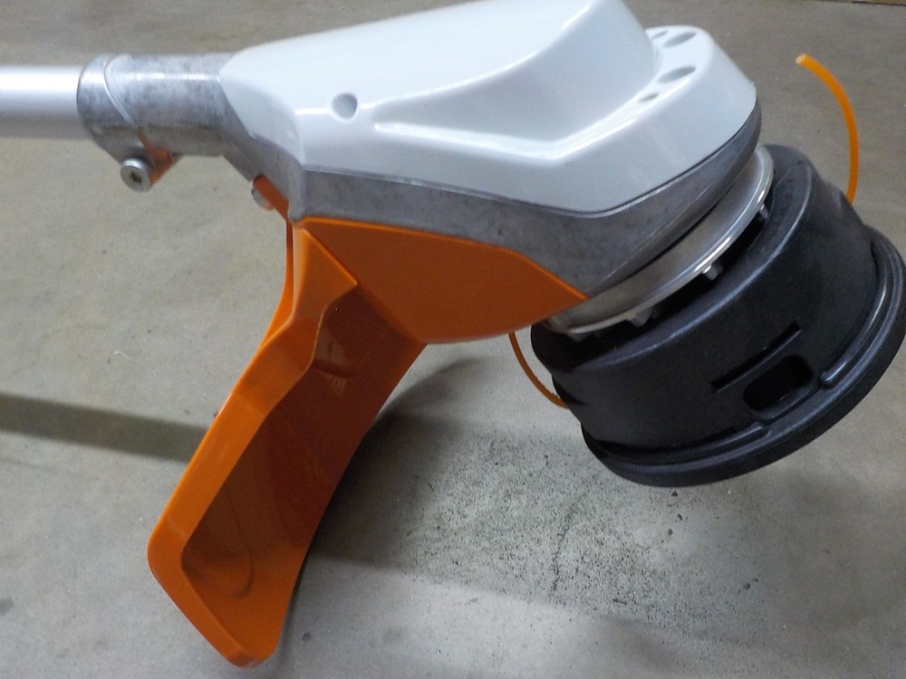 Stihl FSA 90 R Battery Powered String Trimmer 15" 36V "Bare Tool"