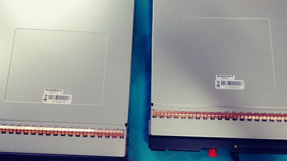 Network Appliance FAS2020 Hard Drive Array Controller Module 111-00237+D1