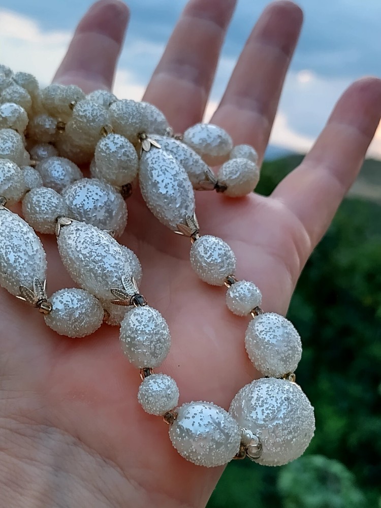 Vintage plastic necklace