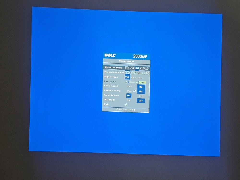 Dell 2300MP DLP Projector with Cables, Remote, and Case
