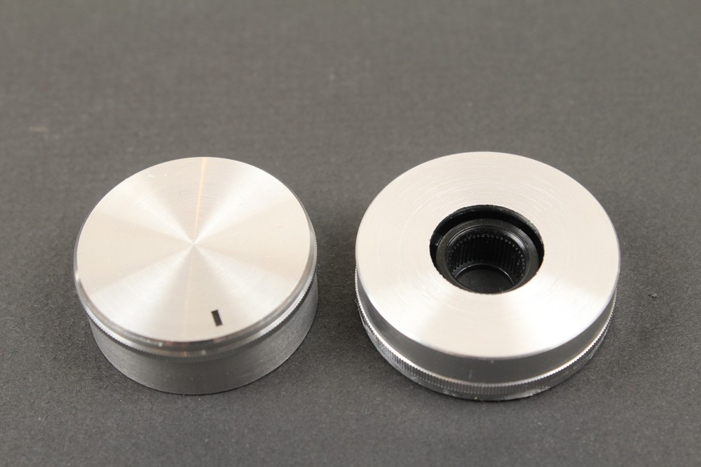 Akai GX-650D Reel to Reel Mic Line Level Knobs #1