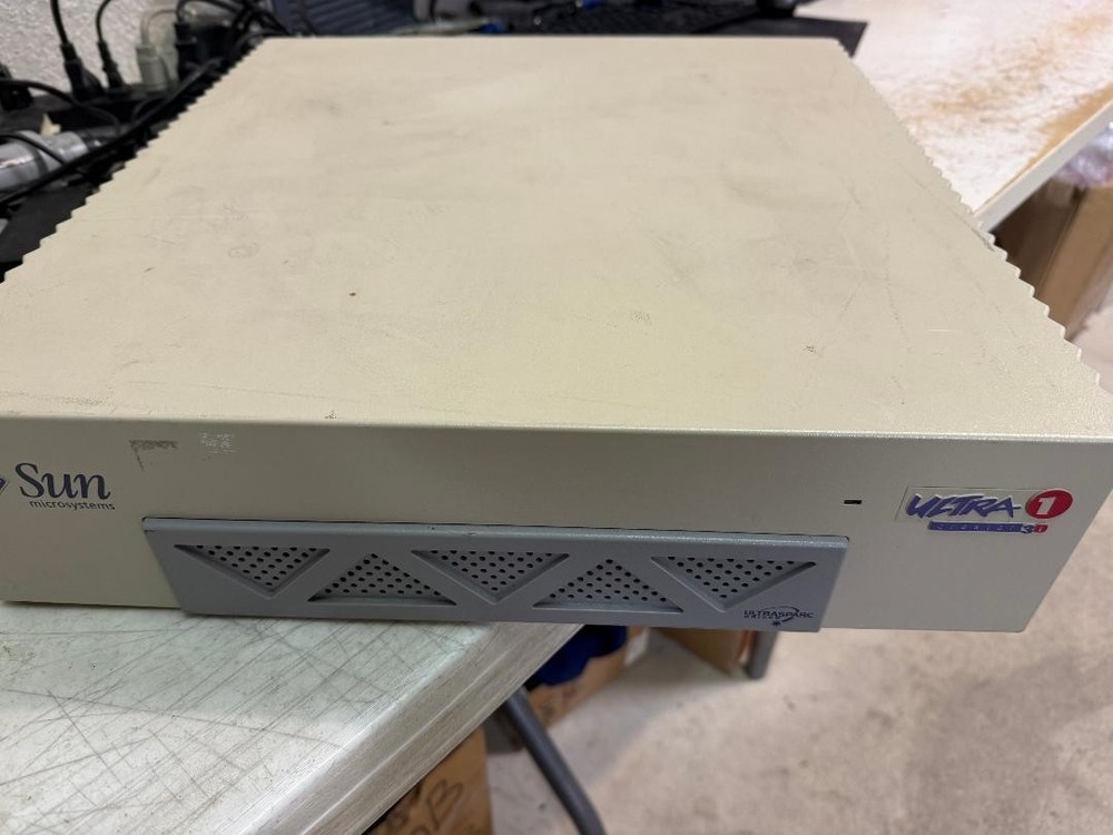 Sun Microsystems A12 ULTRA SPARC driven ULTRA 1 CREATOR 3D Workstation, NO HDD