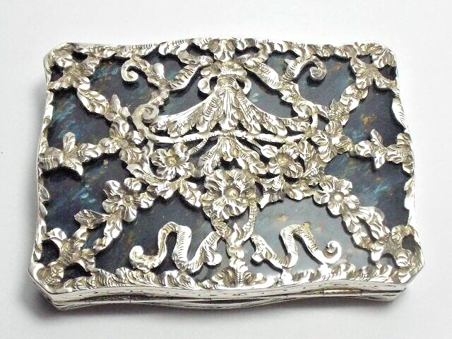 RARE ANTIQUE CONTINENTAL SOLID SILVER PIECED BOX, CASHEW BOX, c1900