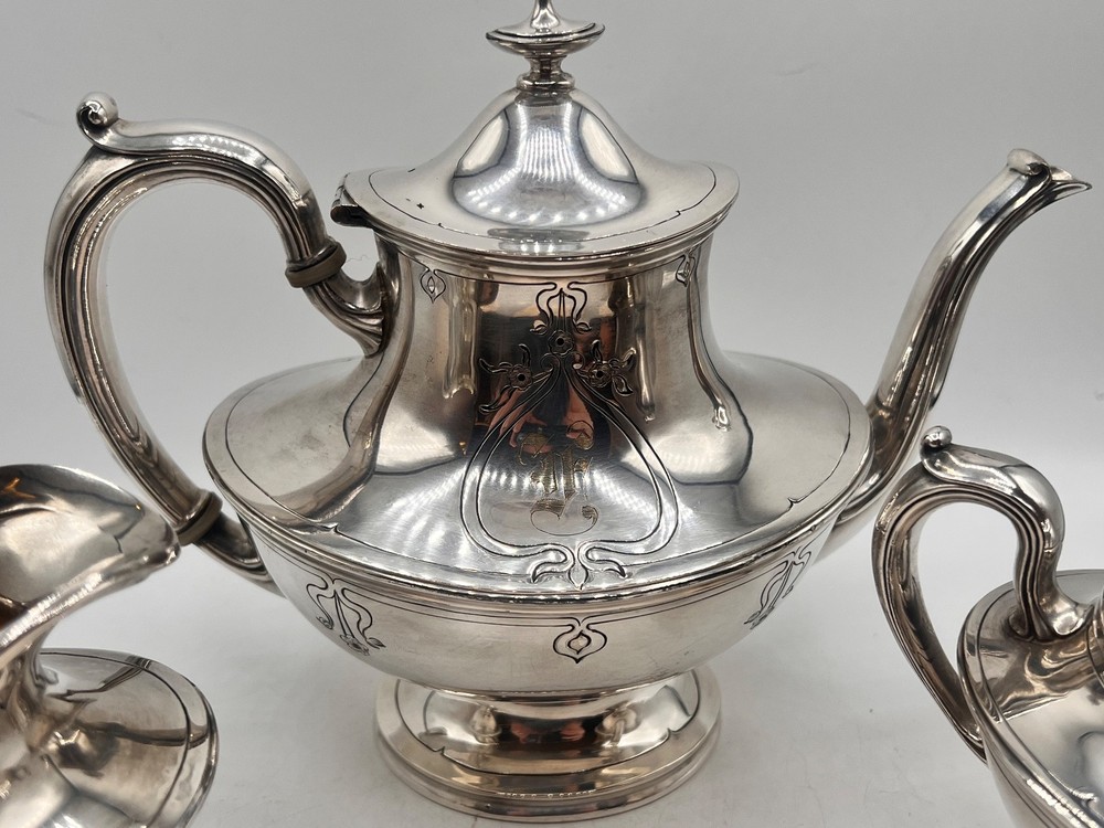Reed & Barton 3882 silverplate three piece tea set