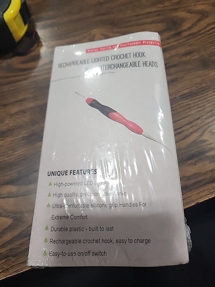 NEW Rechargeable Lighted Crochet Hook With Interchangeable Heads Kit