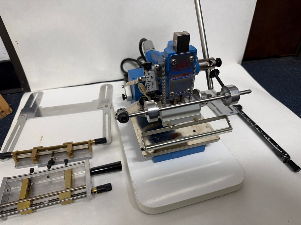 Howard Personalizer Hot Foil Imprinting Machine w/ Attachments/ type holders