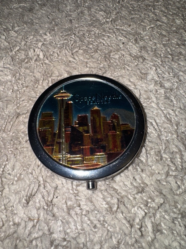 Seattle Space Needle Compact Folding Vanity Mirror Used