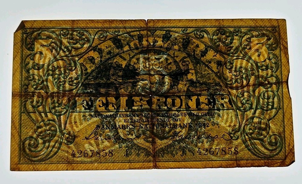 1942 Denmark 5 Kroner J4267858