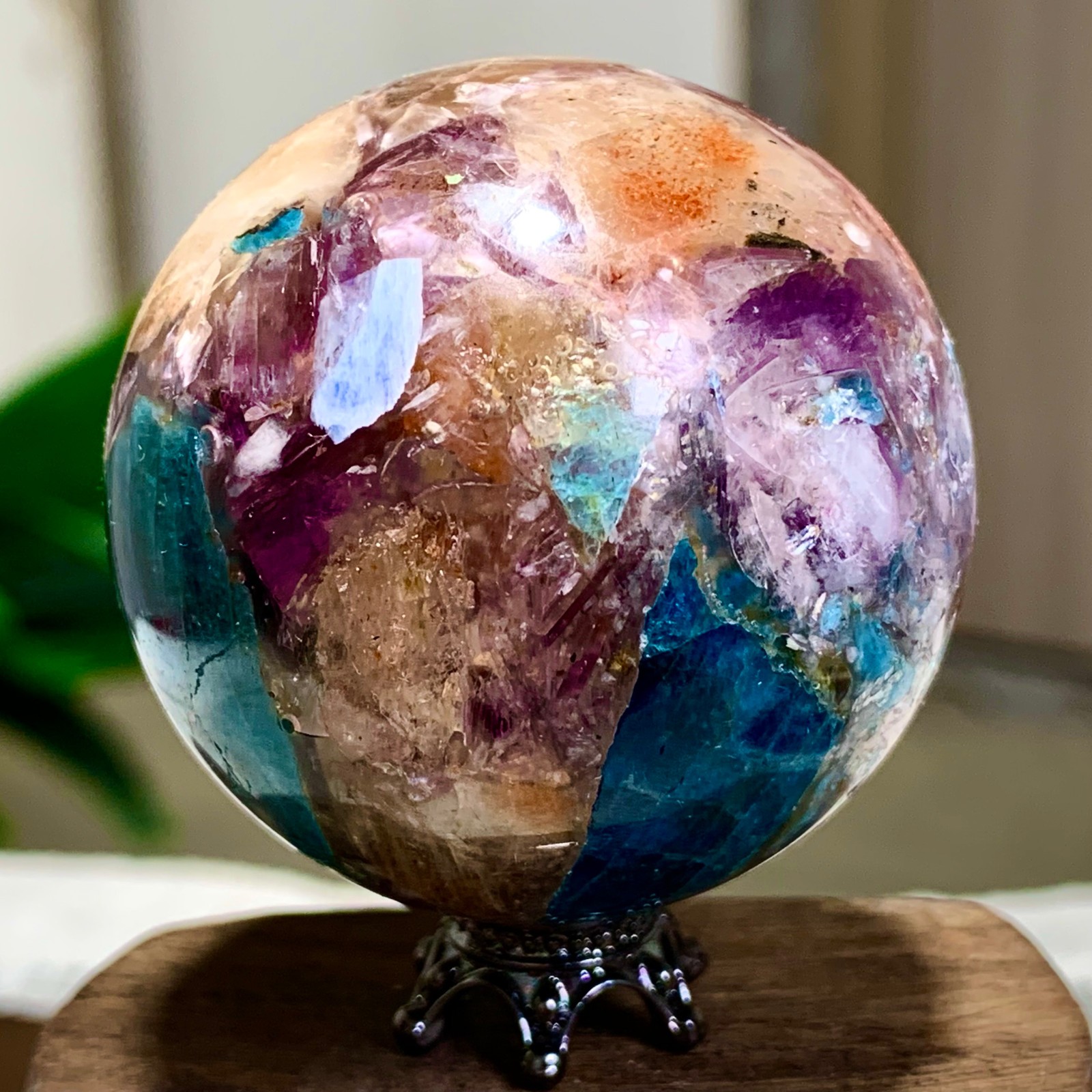 113G Natural Blue Aptite +Sun Stone purple lepidolite Sphere mineral sample