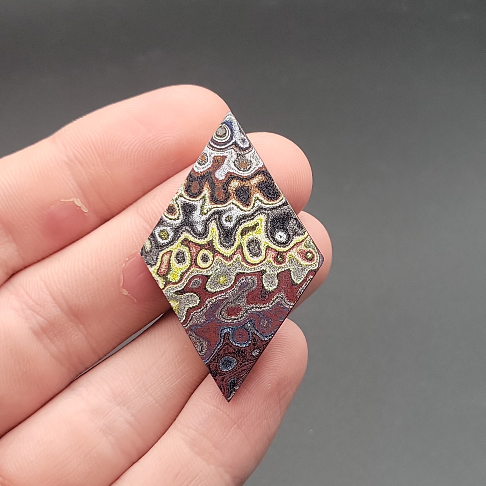 AWESOME VINTAGE(2000-2010) CORVETTE FORDITE DETROIT AGATE CABOCHON