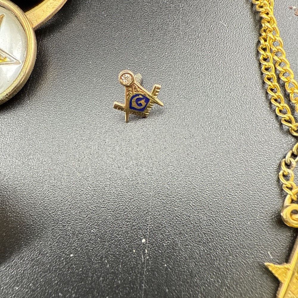 Masons Pins Lot