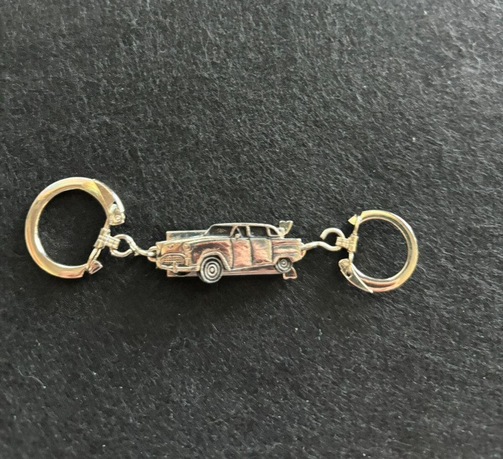 Vintage Car Pull Apart Keychain