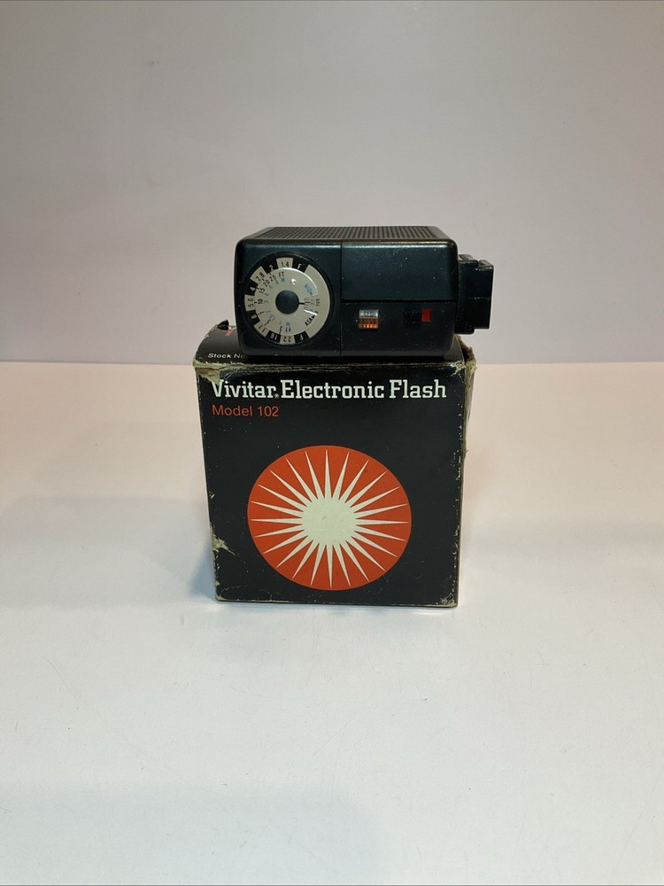 Vivitar Electronic Flash Model 102 Working Good Box!