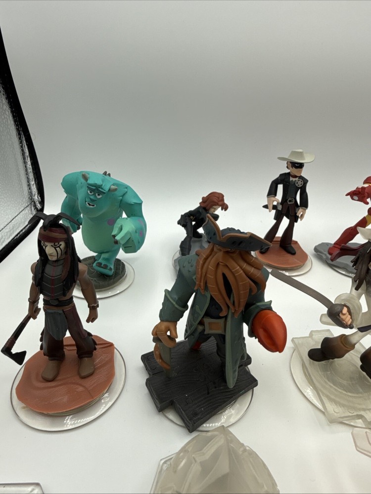 Disney Infinity Figures Lot Of 20 Items