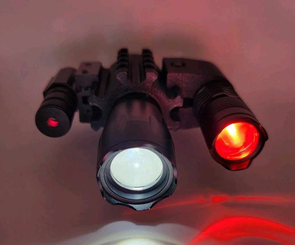 Picatinny Mount Tactical Flashlight - Laser Sight - Red Light - Tripple Tree