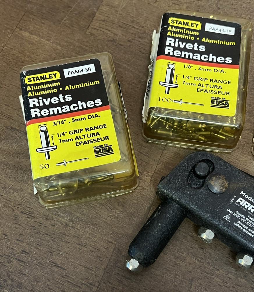 ARROW Model RH200 Fastener Rivet Tool with 400+ Assorted Size Rivets