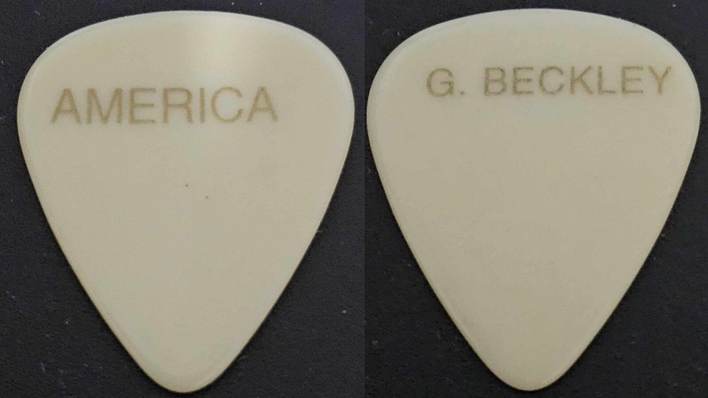1970's America Gerry Beckley guitar pick