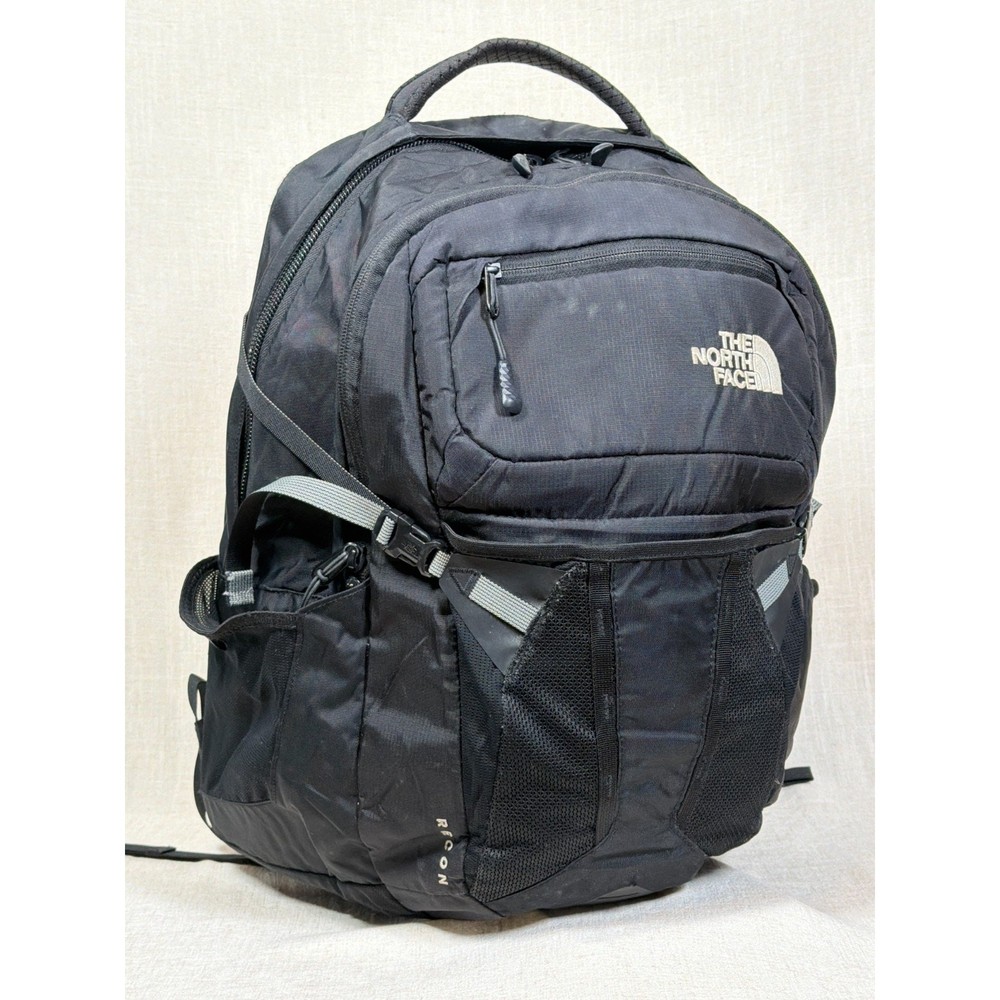 The North Face Recon Backpack - Black - Pre-Owned