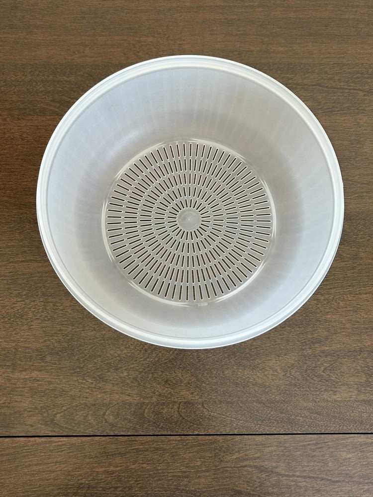 TUPPERWARE 10" CRYSTALWAVE STEAMER STRAINER ~ USA!