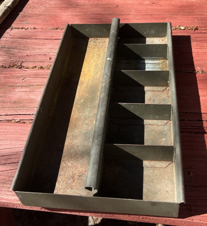 Vintage MILITARY TOOL Box ????