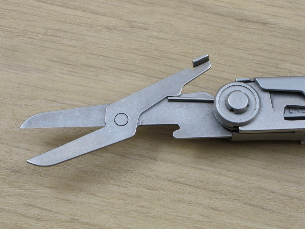 Gerber Armbar Drive Onyx Multi-Tool, Knife, Bit Driver, Scissors - Excellent