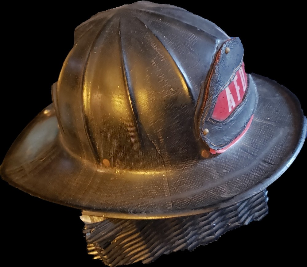ANTIQUE Cairnes FIREMAN HELMET