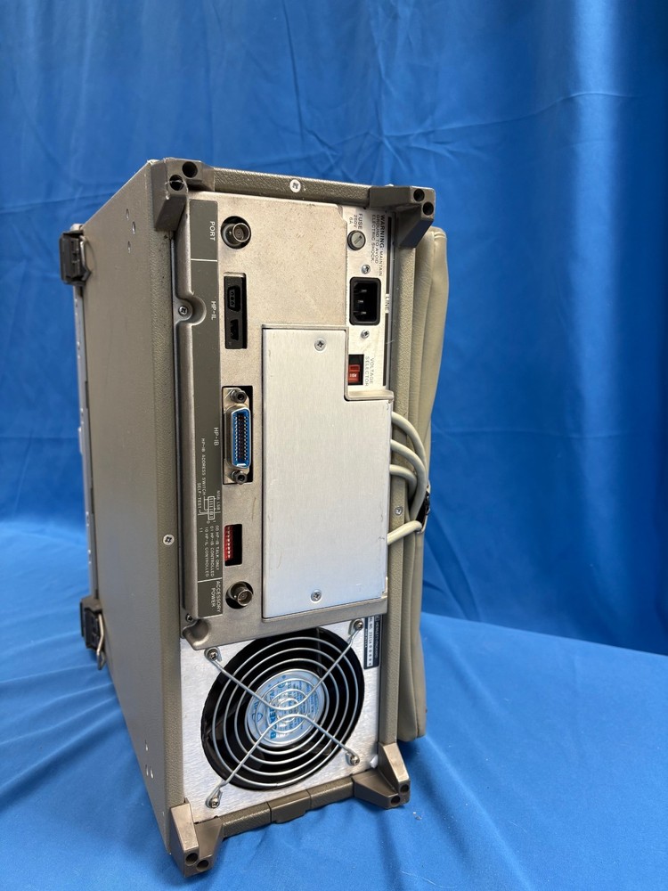 HP 1630A Logic Analyzer with Pods / user manual