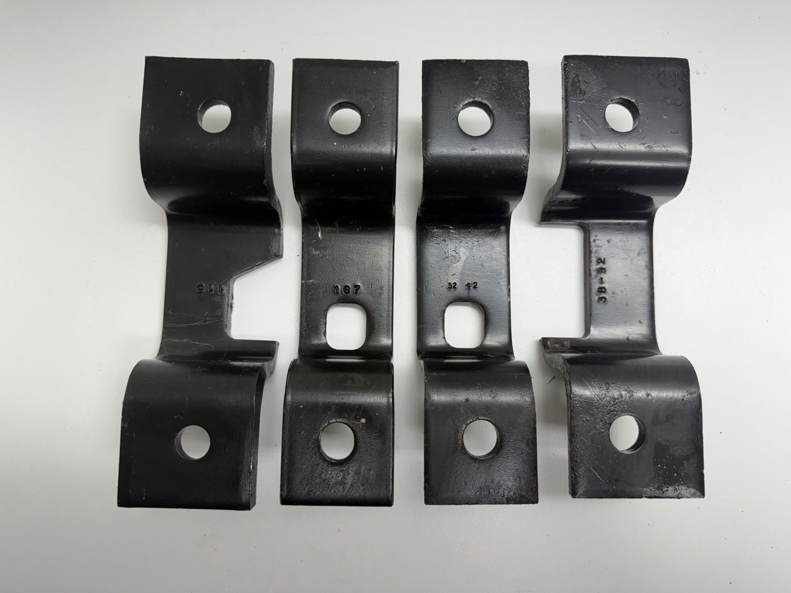 92 - 07 FORD VAN ECONOLINE E SERIES CLUB WAGON BENCH SEAT MOUNTING BRACKETS B42