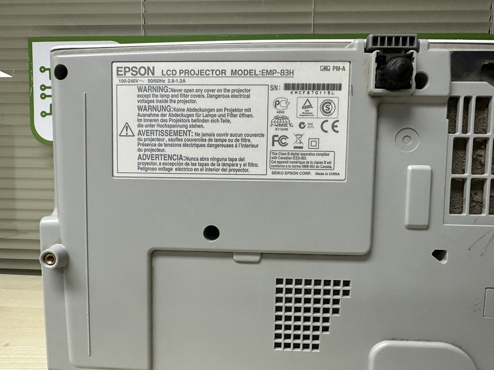 Epson EMP-83H Projector 1791 Lamp hours used Tested and Working needs filter