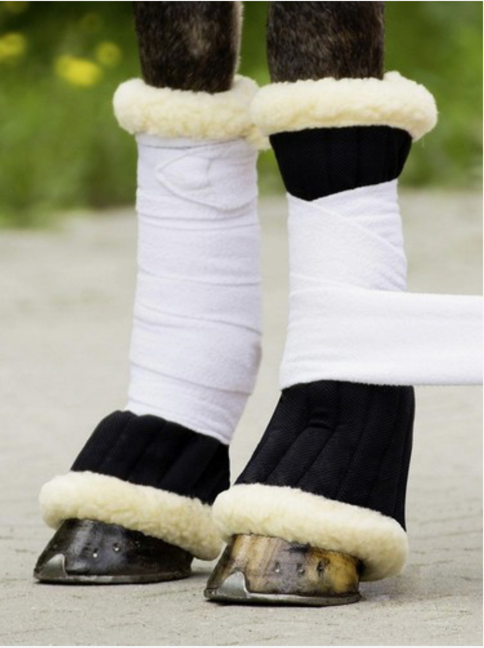 New 18" Busse Black Mesh Standing Bandages with Fleece Trim - MSRP $65