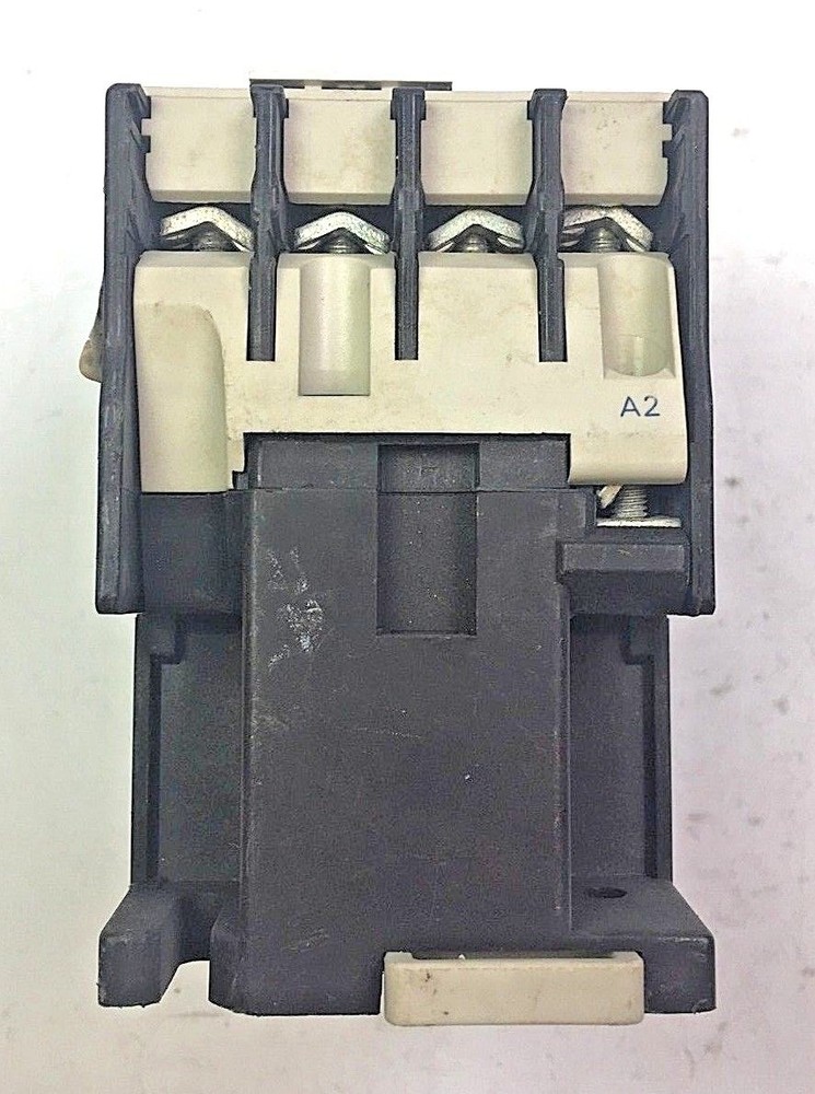 Telemecanique LC1D25008-B7 Contactor