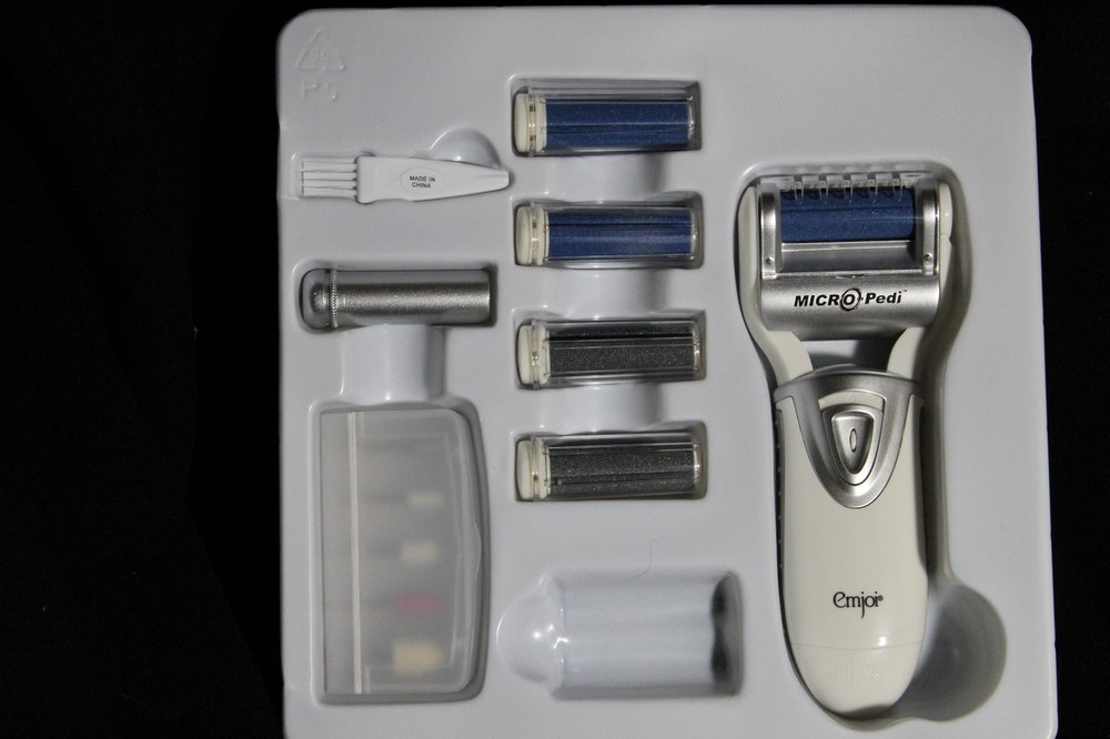 Emjoi Micro Pedi Essentials Pedicure wManicure Kit & Extra Rollers-SEALED NIB