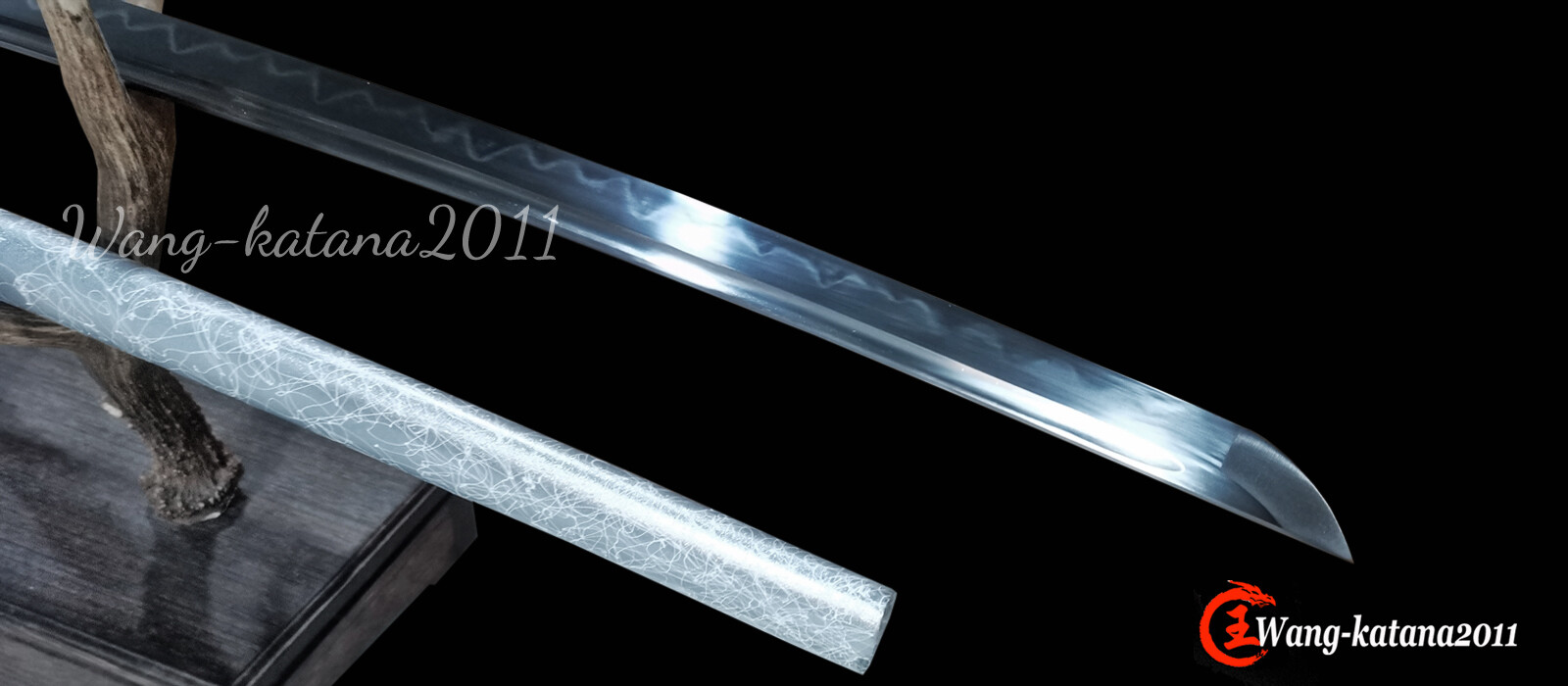 Elegant Silver Dragon Katana Clay Tempered T10 Japanese Samurai Functional Sword