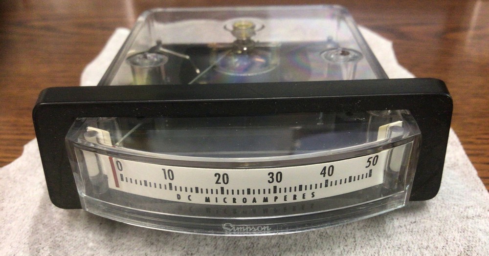 Simpson Edgewise Panel Meter 1522, 0-50 Microamps Cat. No. 4570