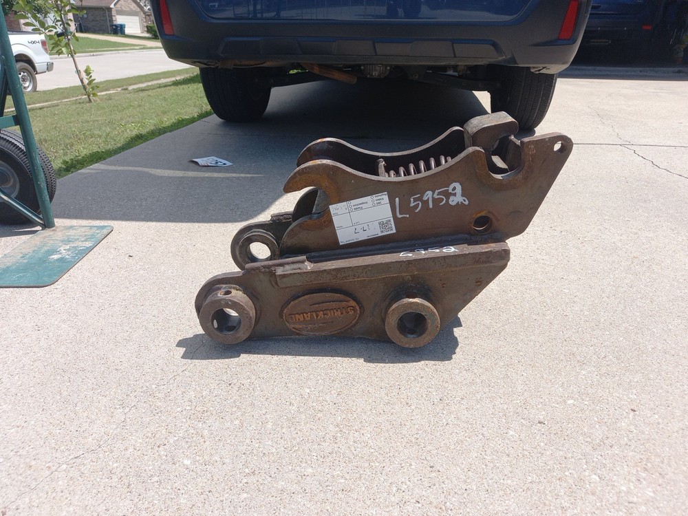 STRICKLAND 7995 Excavator Coupler - Used Good