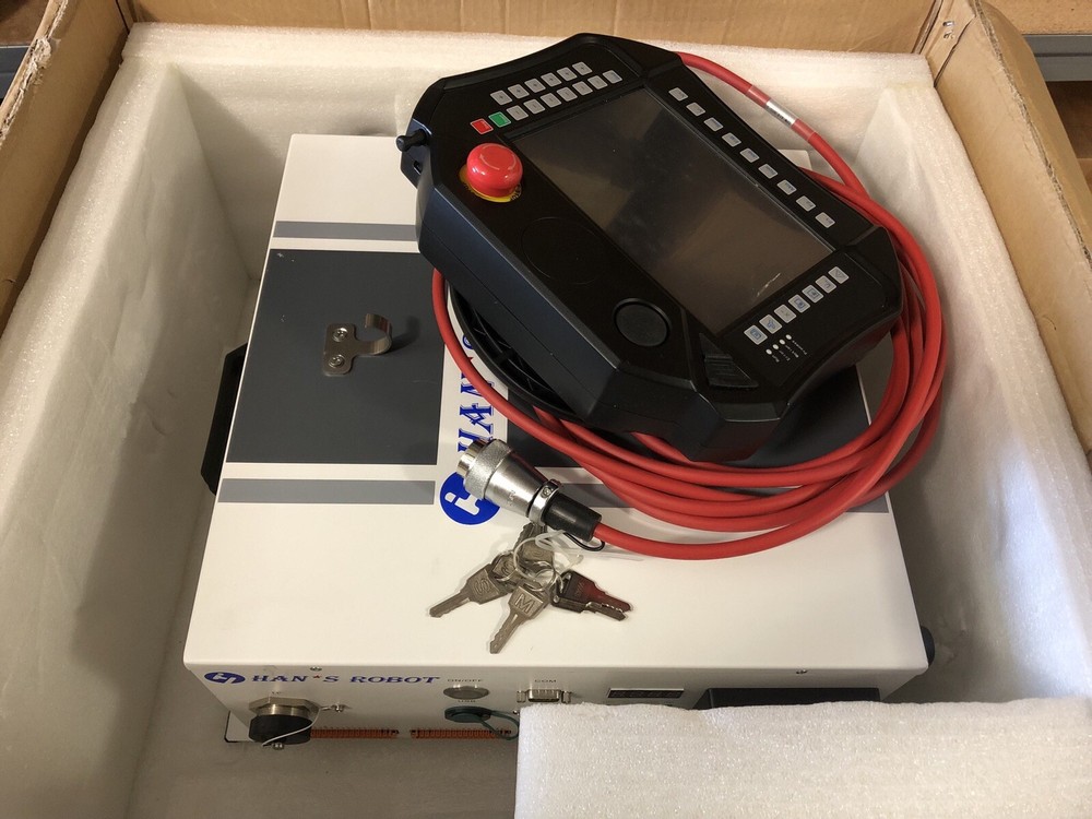Han's Robot Computer Controller & Hauto HMRC-06-05-MK2-C Teach Pendant